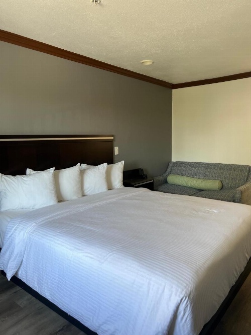 Starlight Inn Huntington Beach image 8